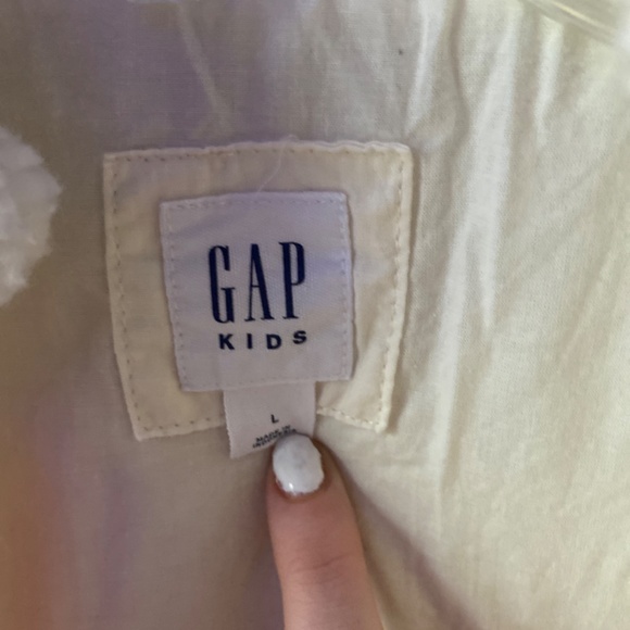 GAP white fleece vest with pink accents - Picture 3 of 3